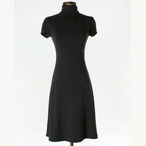 Turtleneck Short-Sleeved Dress